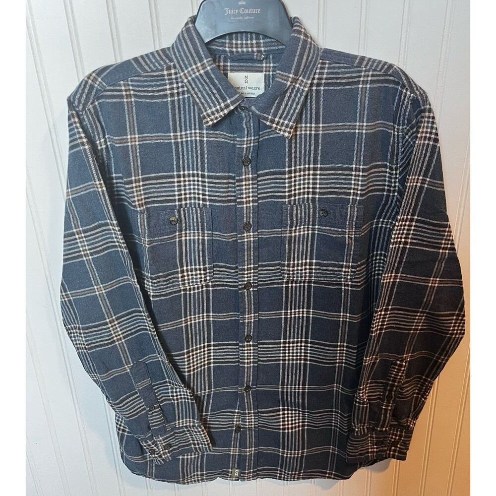 Mutual Weave Men's Checkered Long Sleeved Fannel Shirt Blue White Tan Medium
